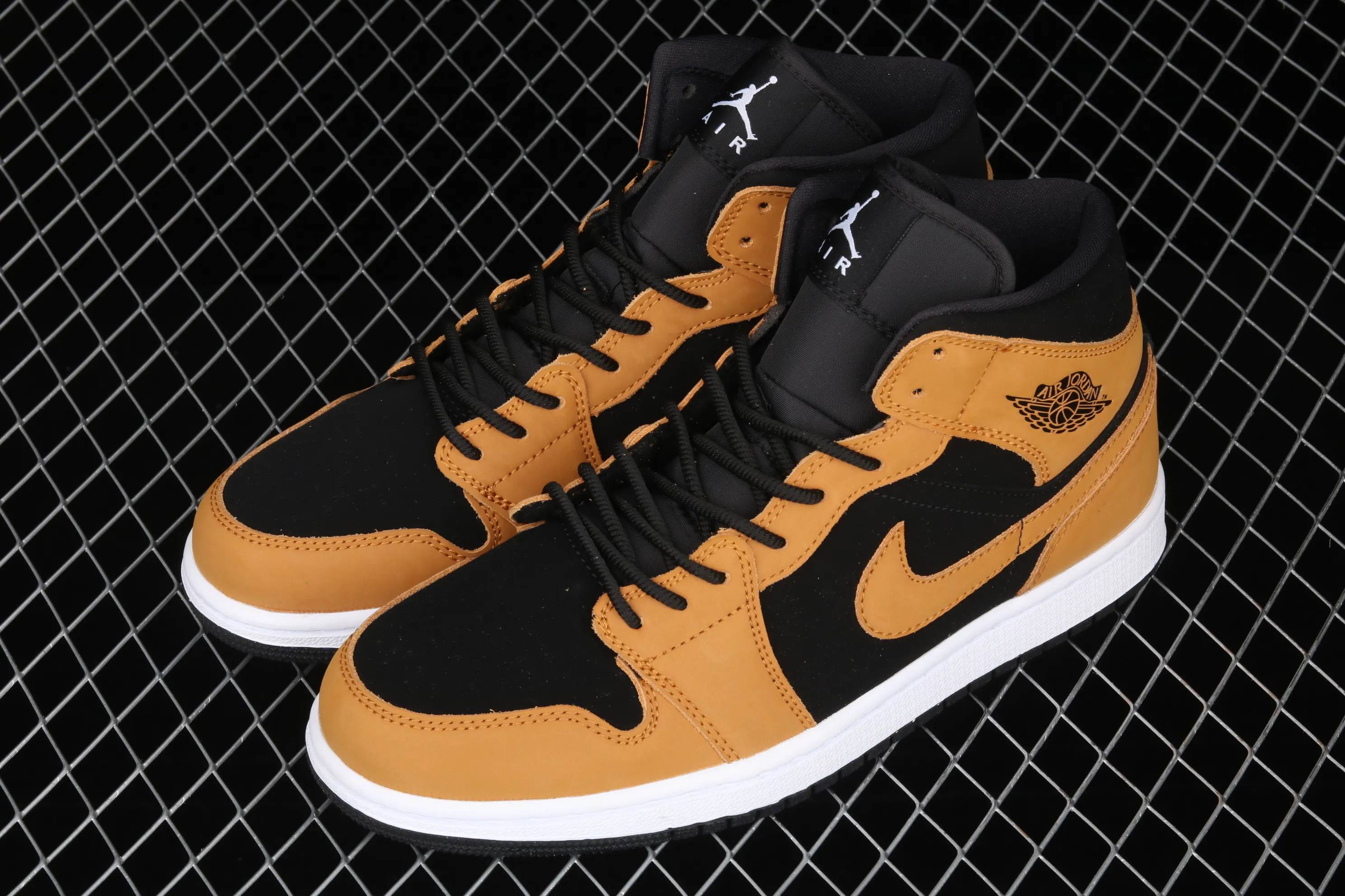 All categories Air Jordan Jordan series basketball shoes Air Jordan 1 Mid G version pure original Air Jordan 1 Mid AJ1 Joe 1 wheat color China basketball shoes DB5453-700